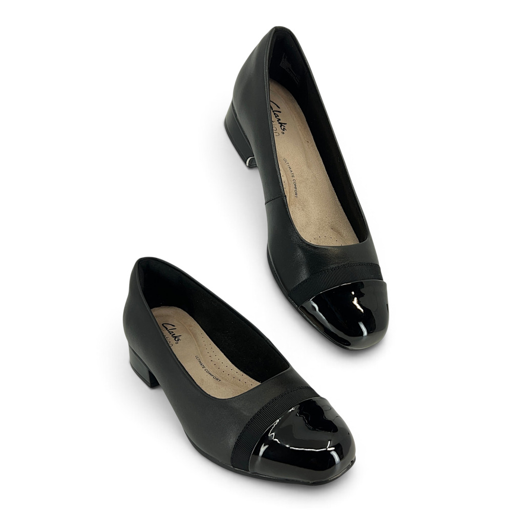 Clarks Women’s US 6.5 Wide Juliet Monte Black Pumps